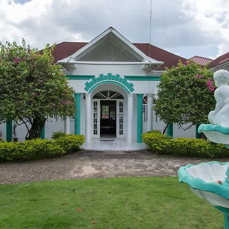 Diamond Villa