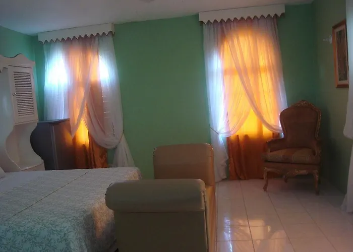 Hotel Diamond 2*