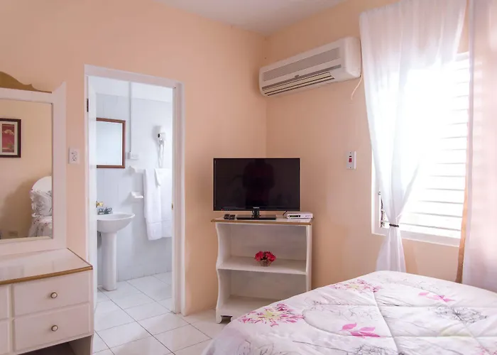 Diamond Hotel 2*